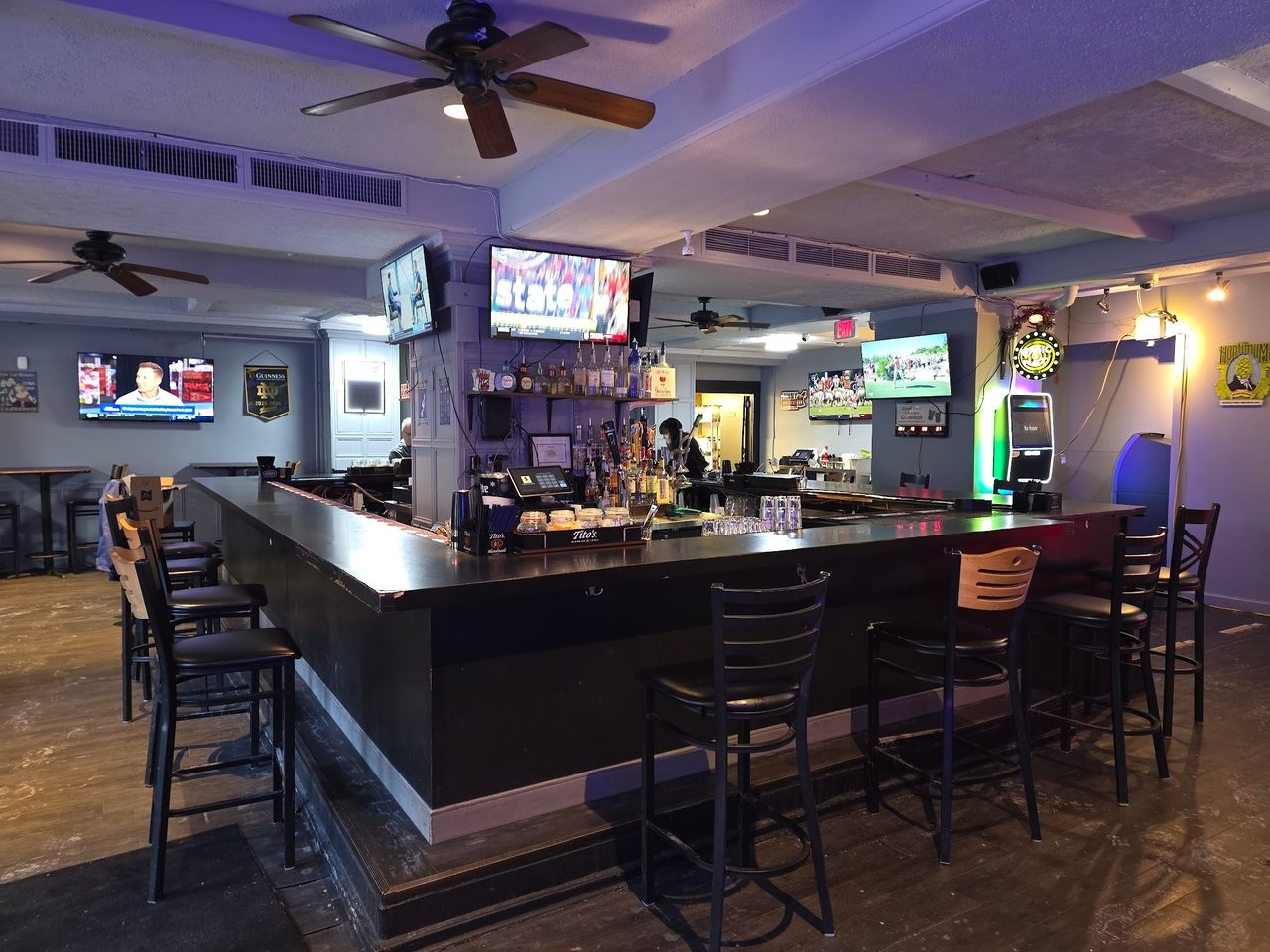 Bar photo 1